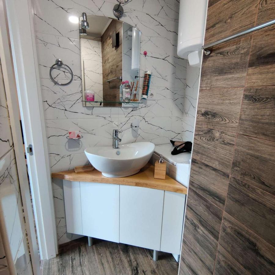 Kala Apartment Novi Sad Bagian luar foto
